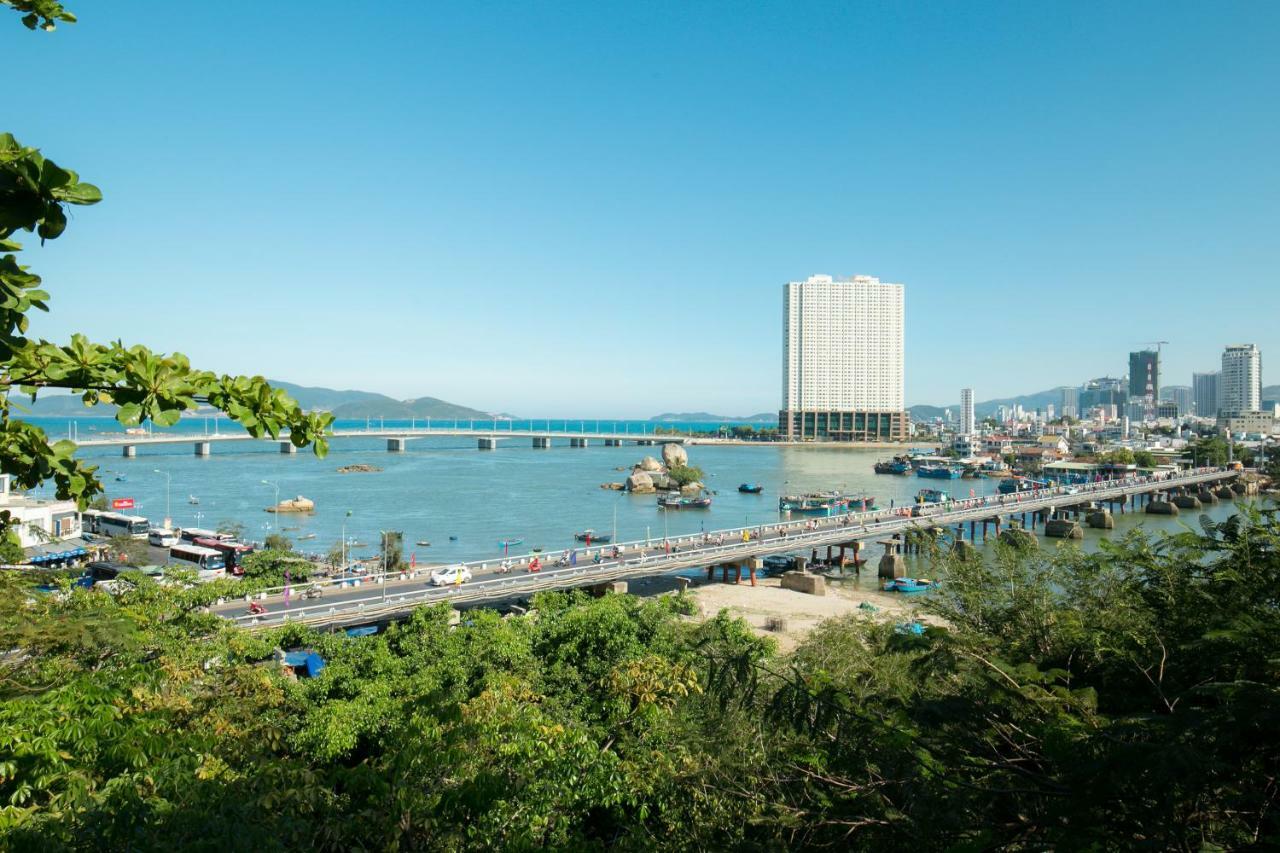 Gis Hotel Nha Trang & Motorbike Rental Eksteriør billede